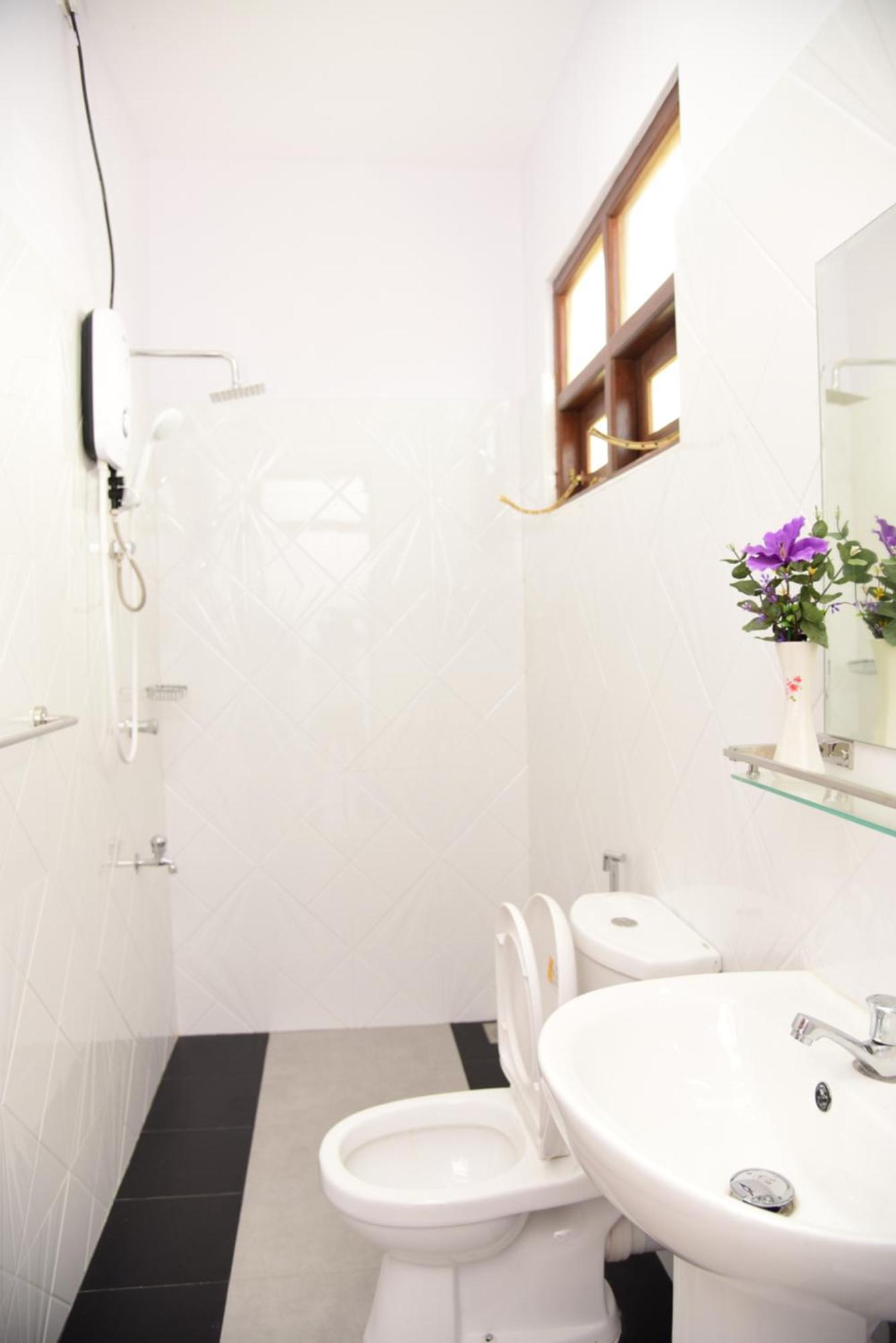 Saru Holiday Apartment - Upto 6 Guests Kandy Exterior foto