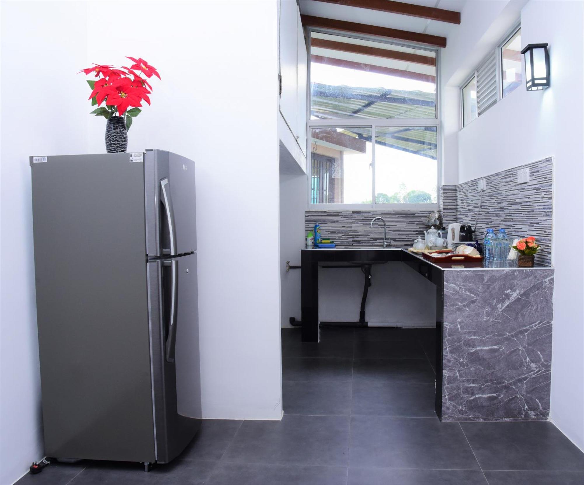 Saru Holiday Apartment - Upto 6 Guests Kandy Exterior foto